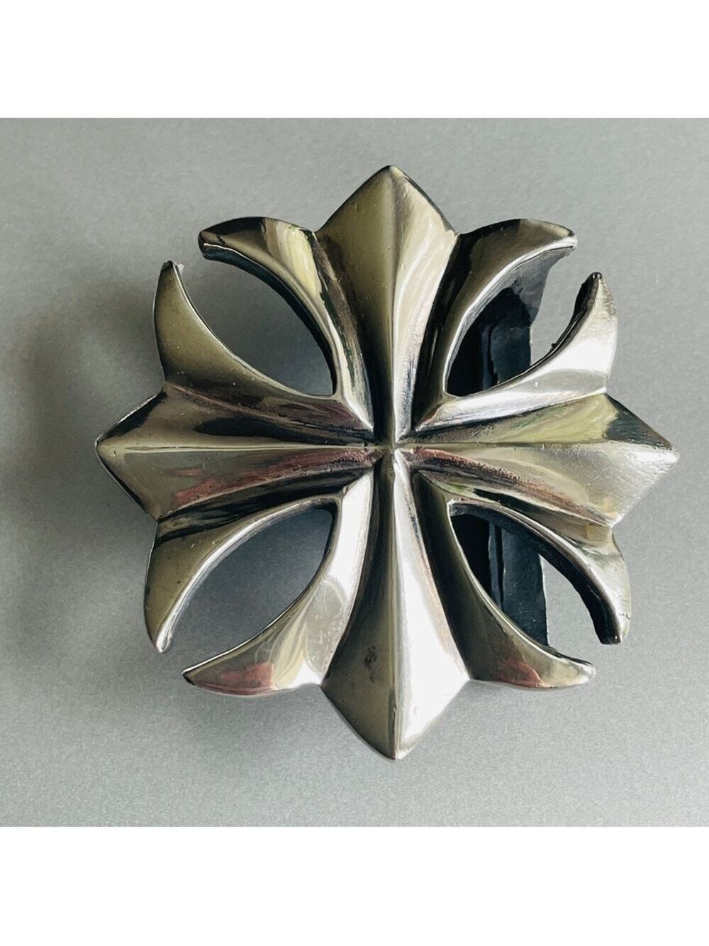 $1770 King Baby Studio Solid Sterling Silver Cross Belt Buckle